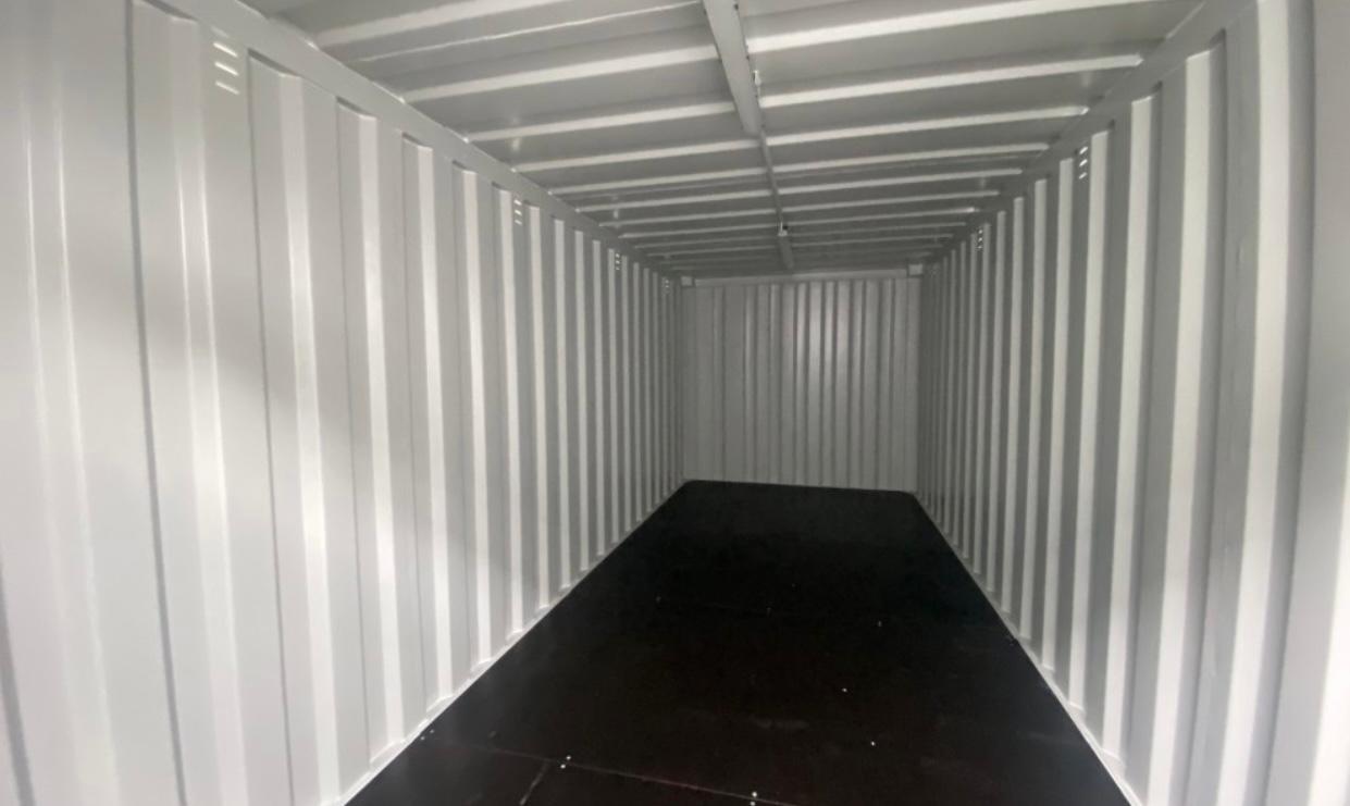 Contenedor 20 pies con puerta y ventana — Contenedores marítimos de 20 pies en venta en España — imagen 2