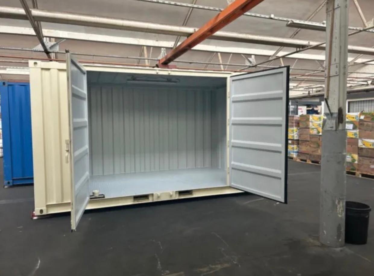 Contenedor seminuevo de 15 pies blanco — Contenedores usados y de ocasión en venta en España — imagen 2